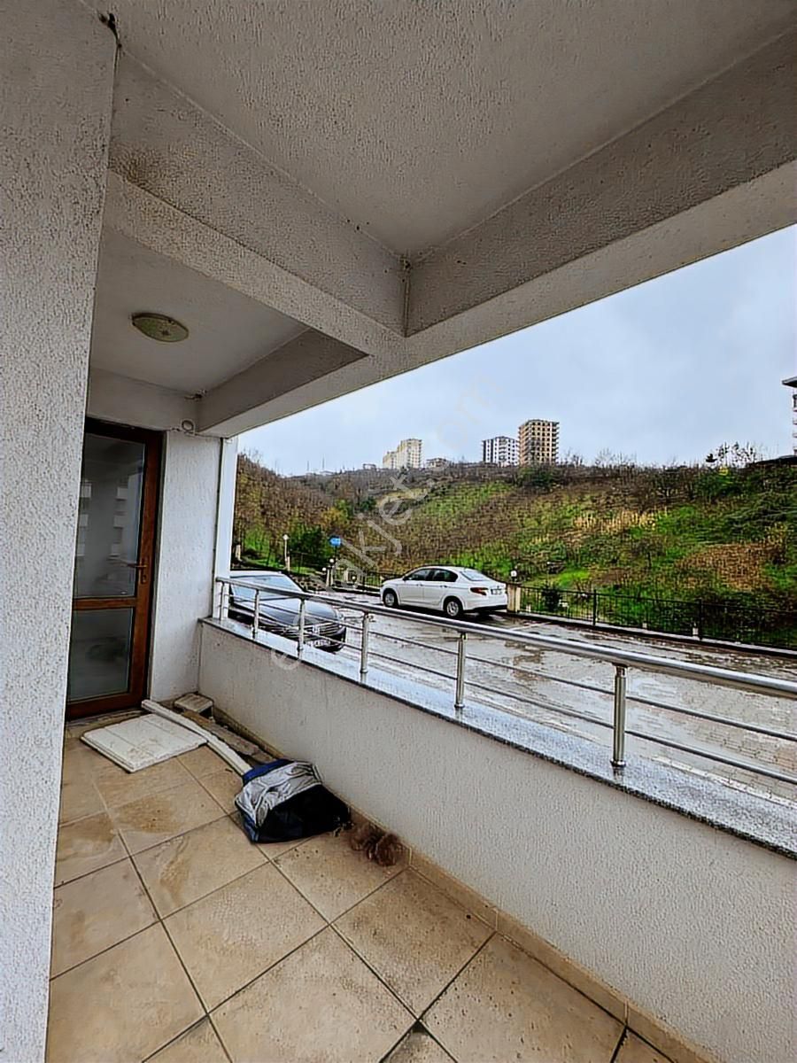 Yomra Sancak Mahallesınde Satılık Fırsat Daıre - Görsel 7