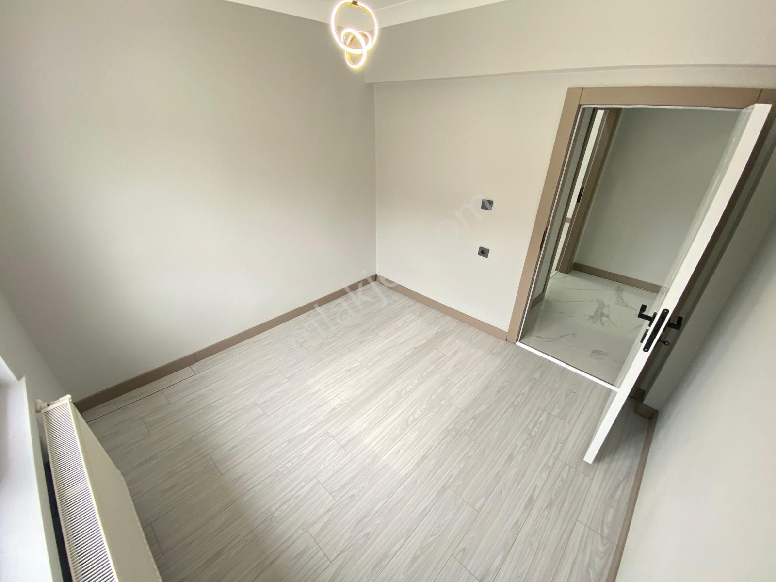 Sincan Akşemsettin Katta 3+1 Full Yapılı Merkezi Konumda Caddeye Yakın Daire - Görsel 18