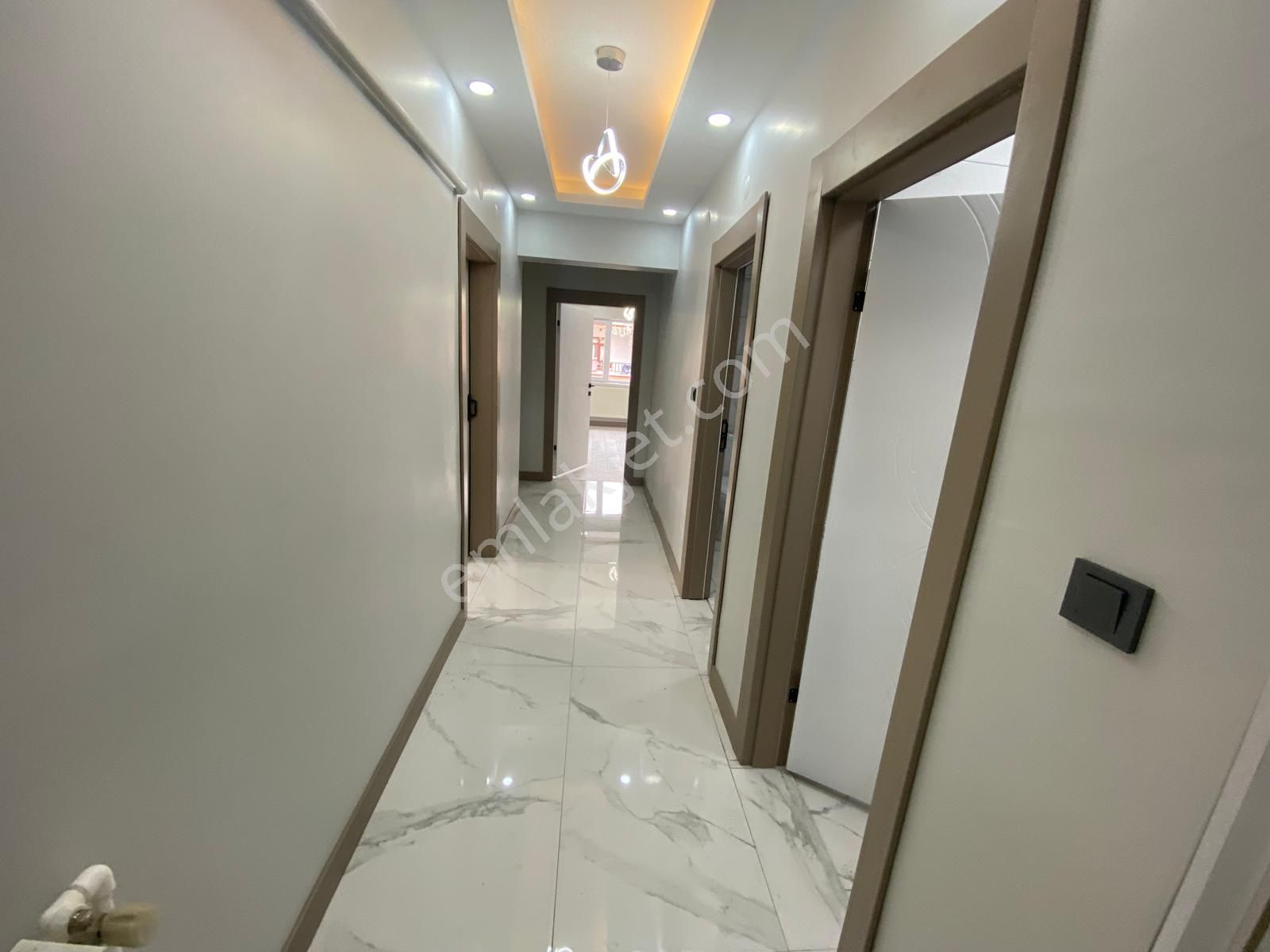 Sincan Akşemsettin Katta 3+1 Full Yapılı Merkezi Konumda Caddeye Yakın Daire - Görsel 27
