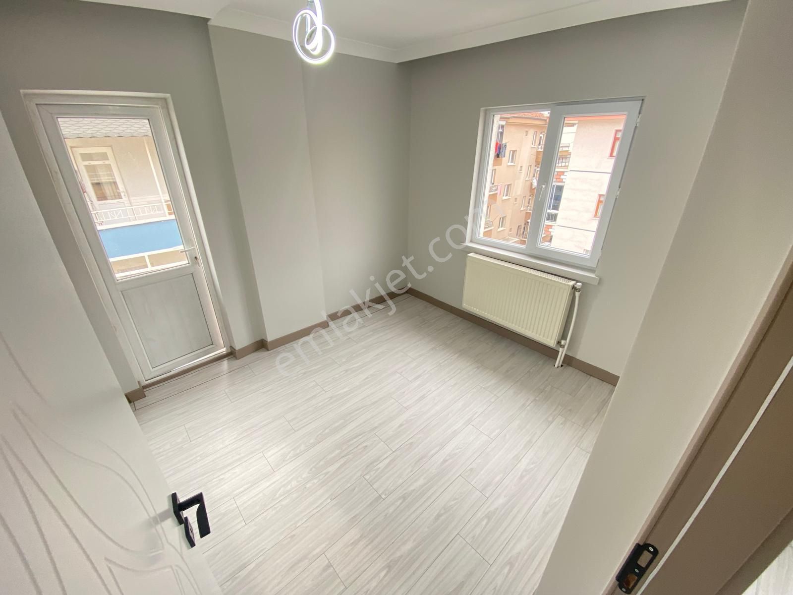 Sincan Akşemsettin Katta 3+1 Full Yapılı Merkezi Konumda Caddeye Yakın Daire - Görsel 13