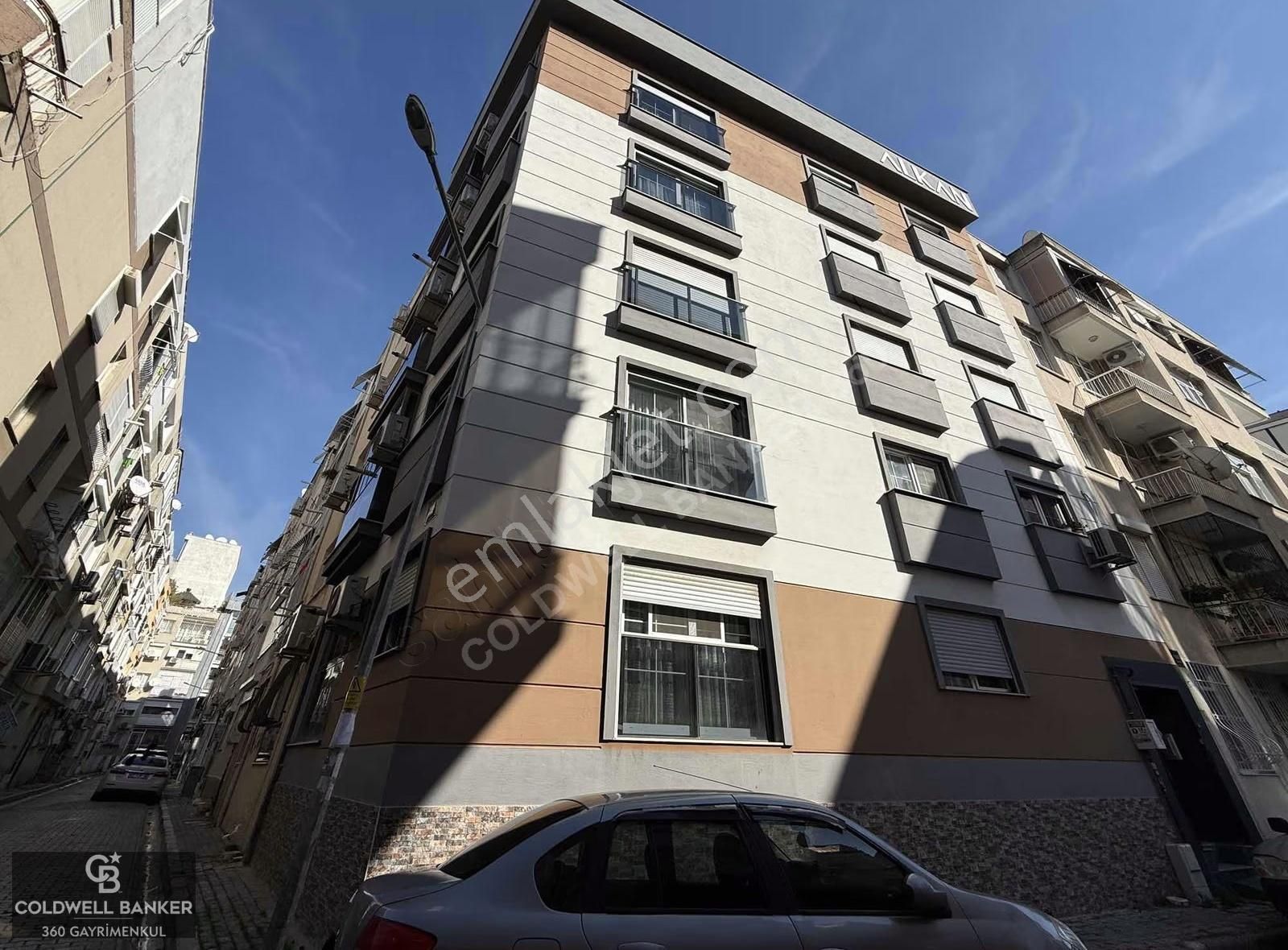 İzmir Karşıyaka Alaybeyde Satılık Kapalı Mutfaklı 2+1 Daire - Görsel 2