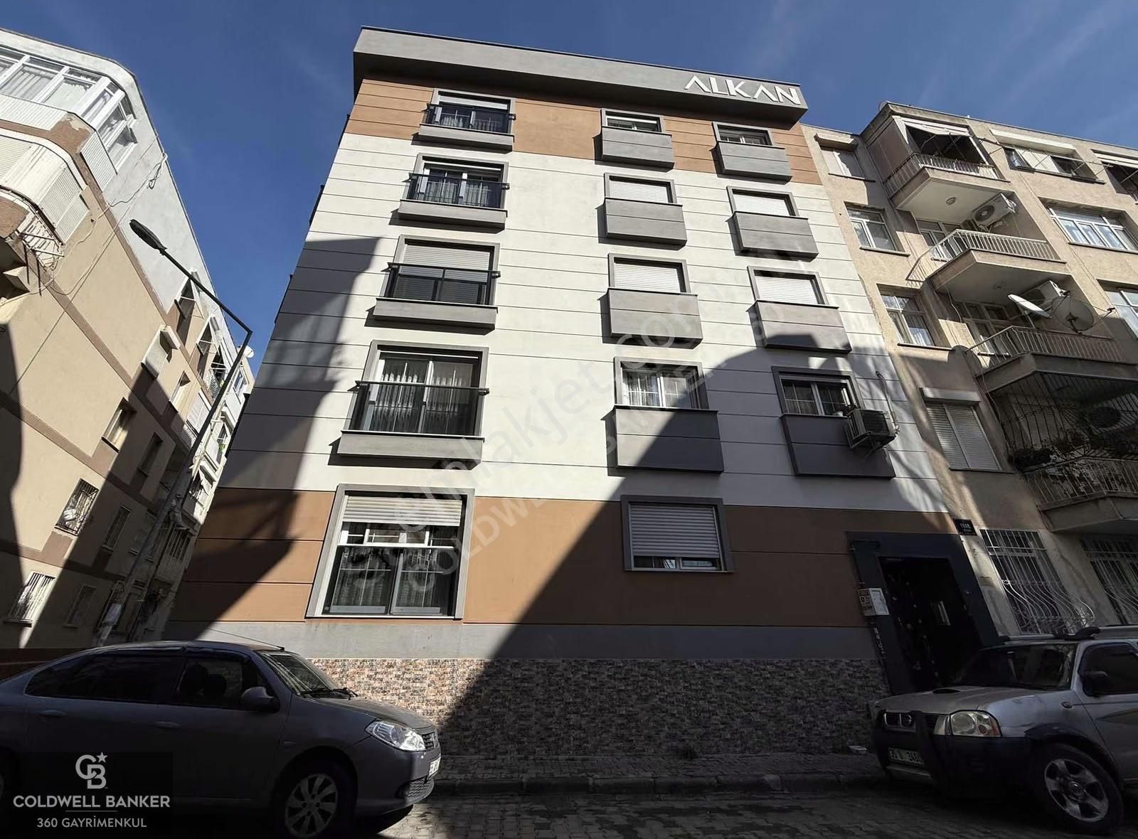 İzmir Karşıyaka Alaybeyde Satılık Kapalı Mutfaklı 2+1 Daire