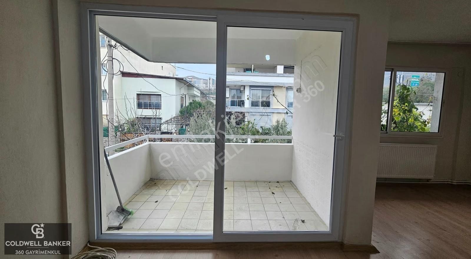 Bayraklı Osmangazide 2+1 Kapalı Mutfak Geniş Kiralık Daire - Görsel 16