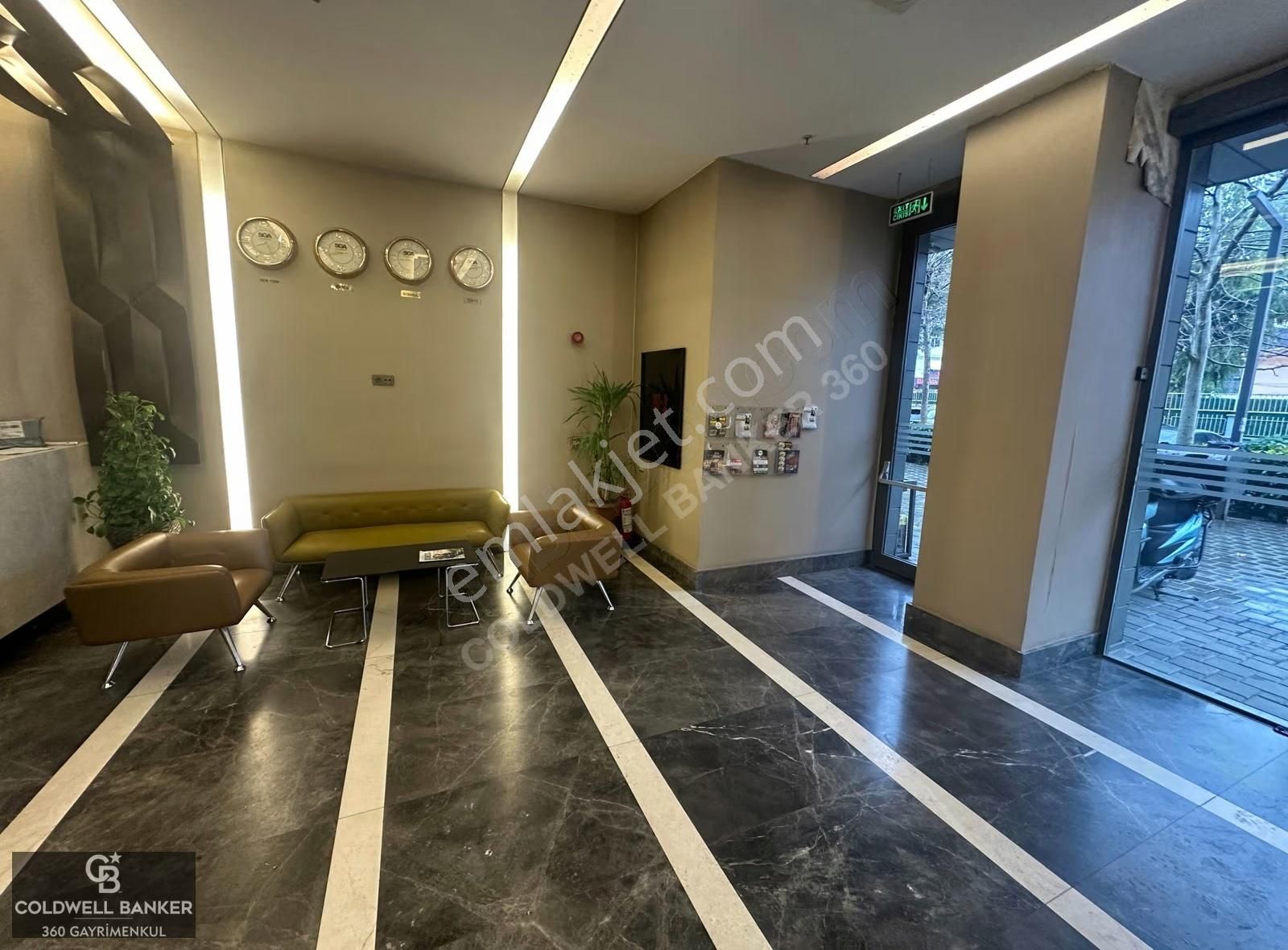 Bayraklı Ontan'da Modern Site İçinde 1+1 Eşyalı Kiralık Daire - Görsel 3