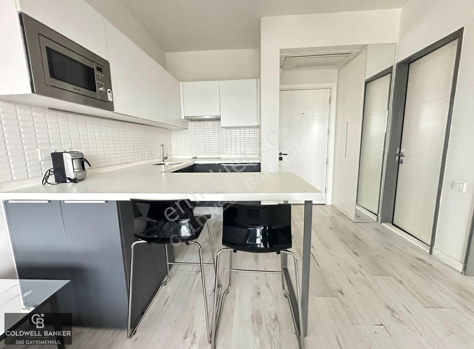 Bayraklı Ontan'da Modern Site İçinde 1+1 Eşyalı Kiralık Daire - Görsel 2