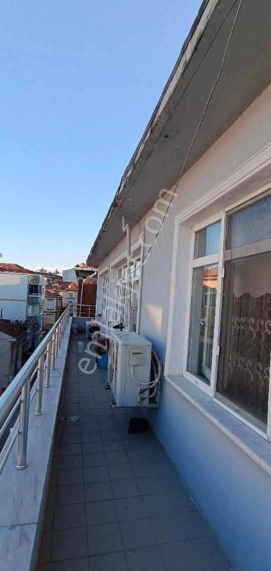 Satılık 4+1 Daire - Görsel 3