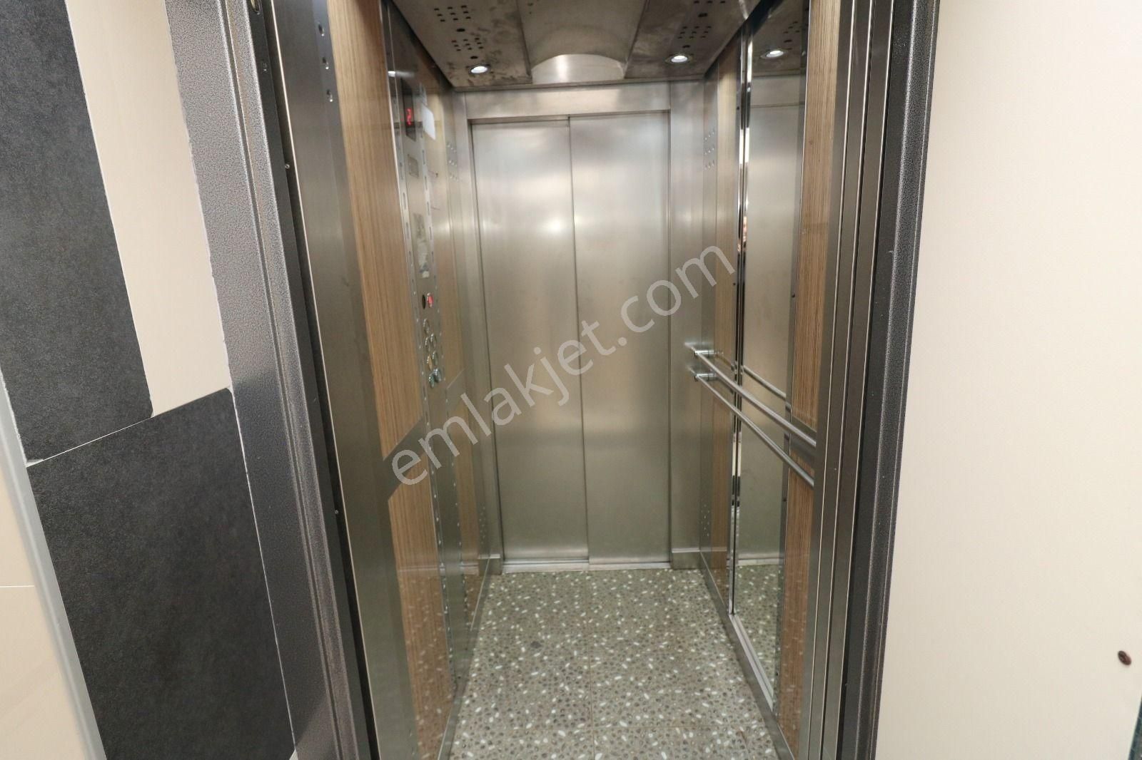 Didim'in Merkezinde 3+1 Ayrı Mutfak Daire - Görsel 18