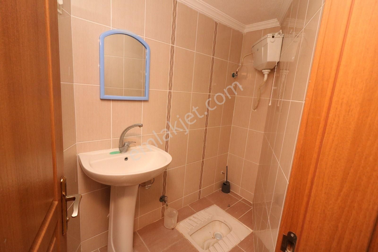 Didim'in Merkezinde 3+1 Ayrı Mutfak Daire