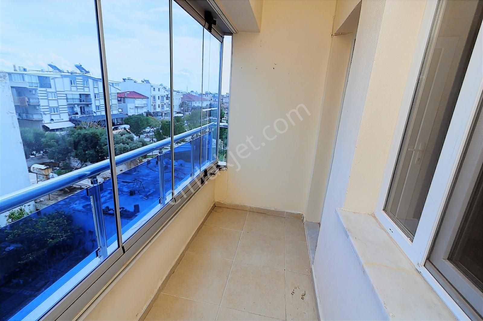 Didim'in Merkezinde 3+1 Ayrı Mutfak Daire - Görsel 14