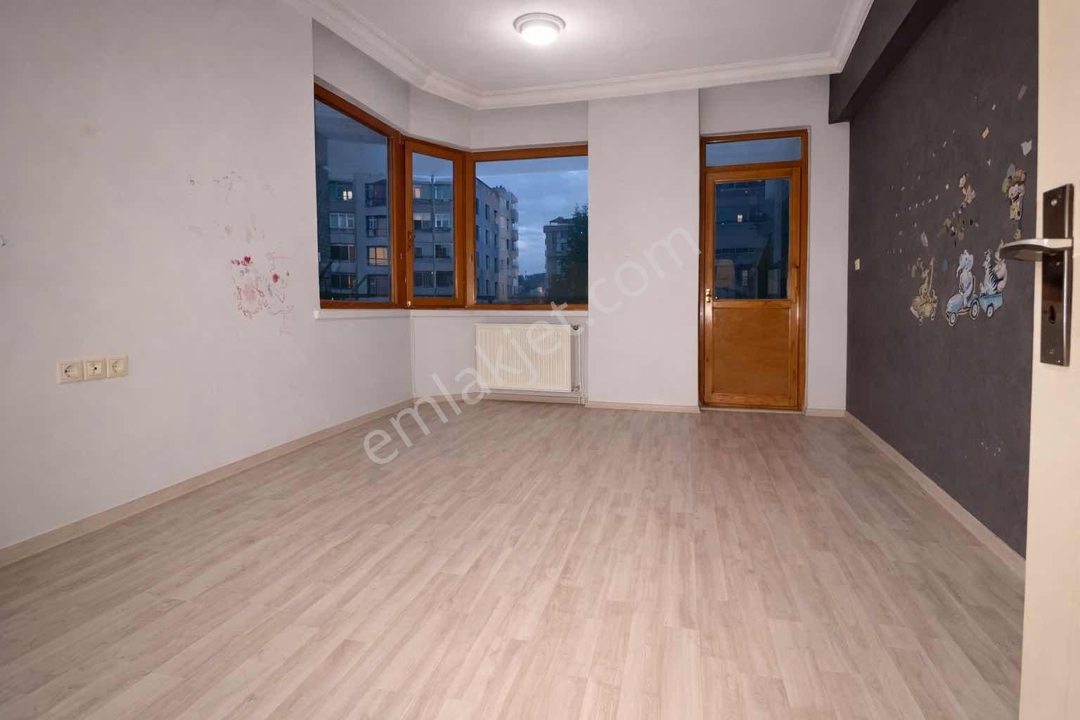 Çukurambar Nil Sitesi 1. Kat Asansörlü 3+1 Kiralık Daire - Görsel 8