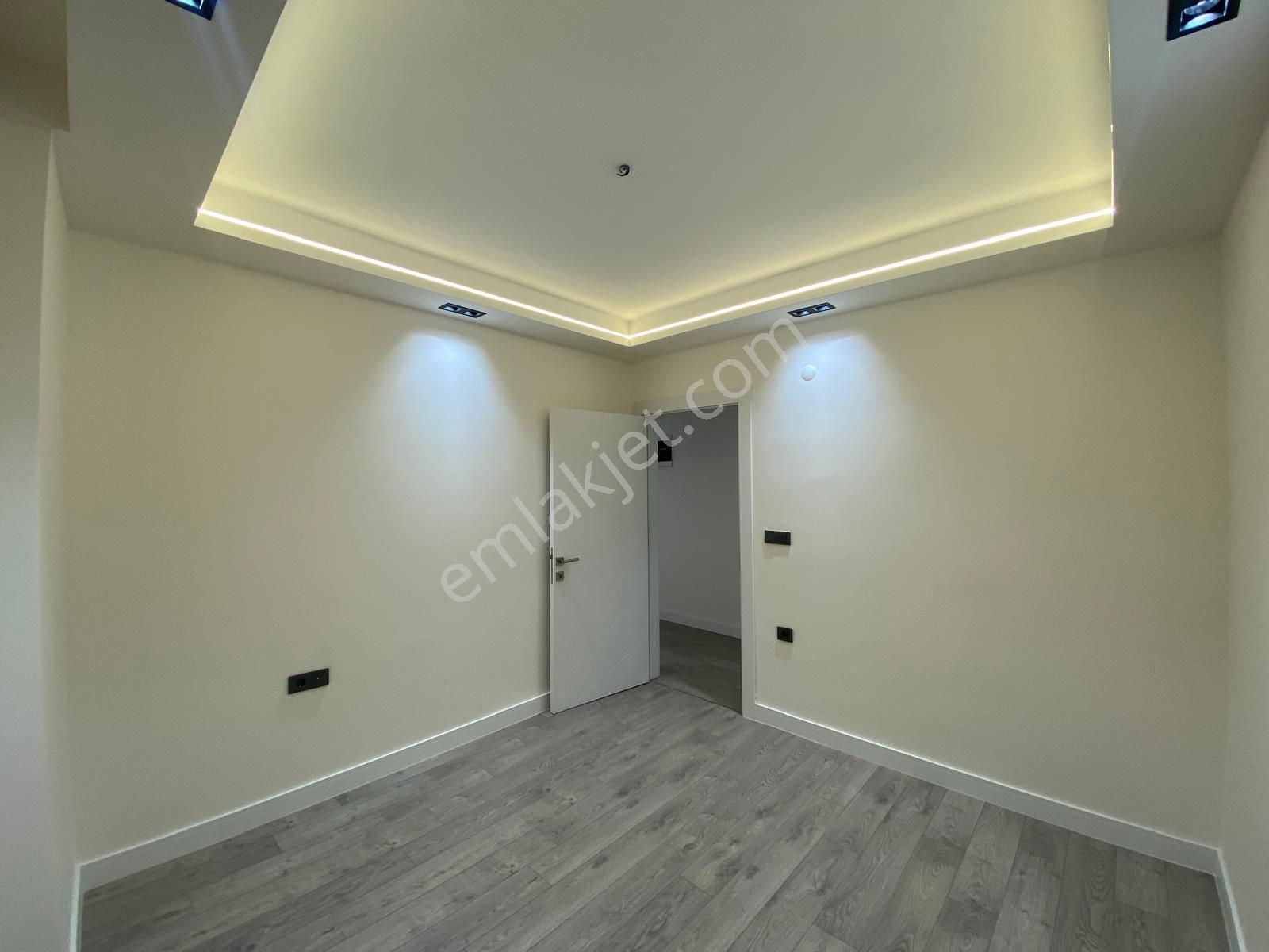 Hisar Mahallesinde Sıfır, Havuzlu, Site İçinde Satılık Villa - Görsel 24