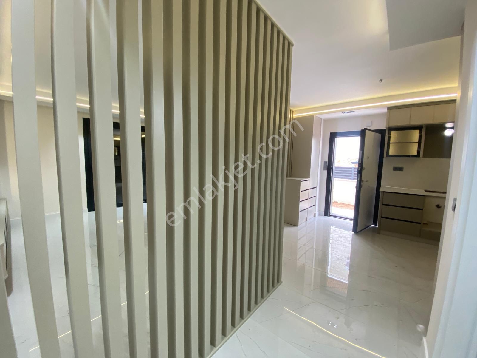 Hisar Mahallesinde Sıfır, Havuzlu, Site İçinde Satılık Villa - Görsel 14