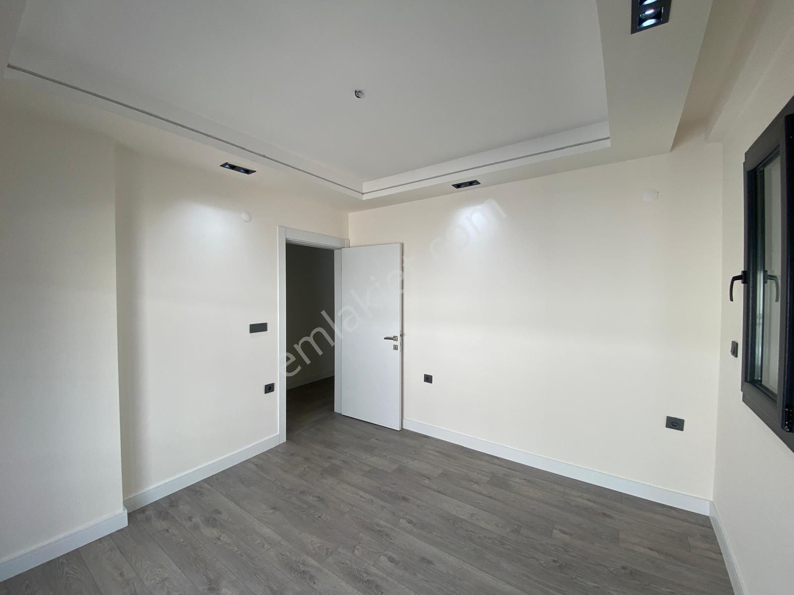 Hisar Mahallesinde Sıfır, Havuzlu, Site İçinde Satılık Villa - Görsel 25