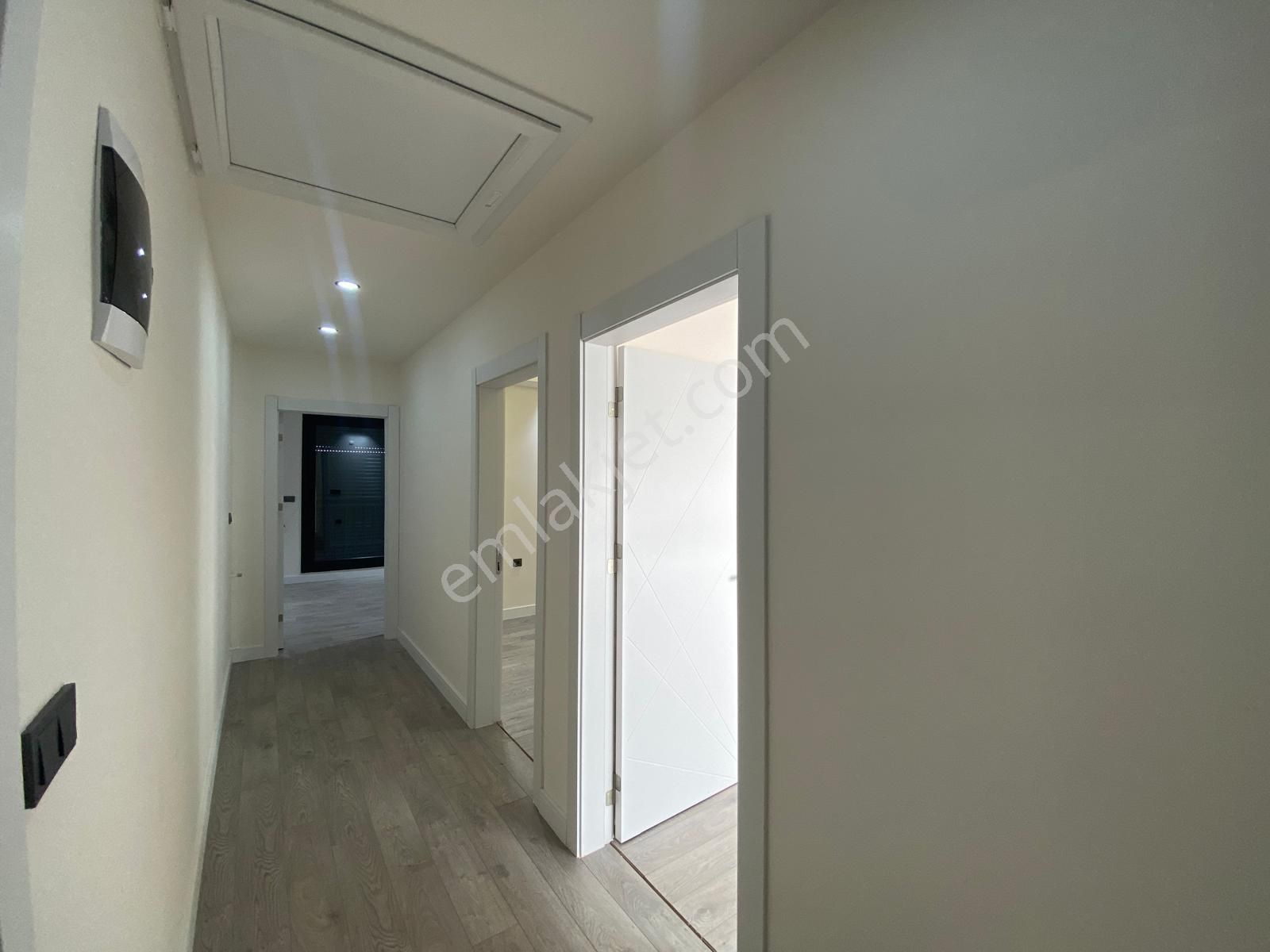 Hisar Mahallesinde Sıfır, Havuzlu, Site İçinde Satılık Villa - Görsel 18