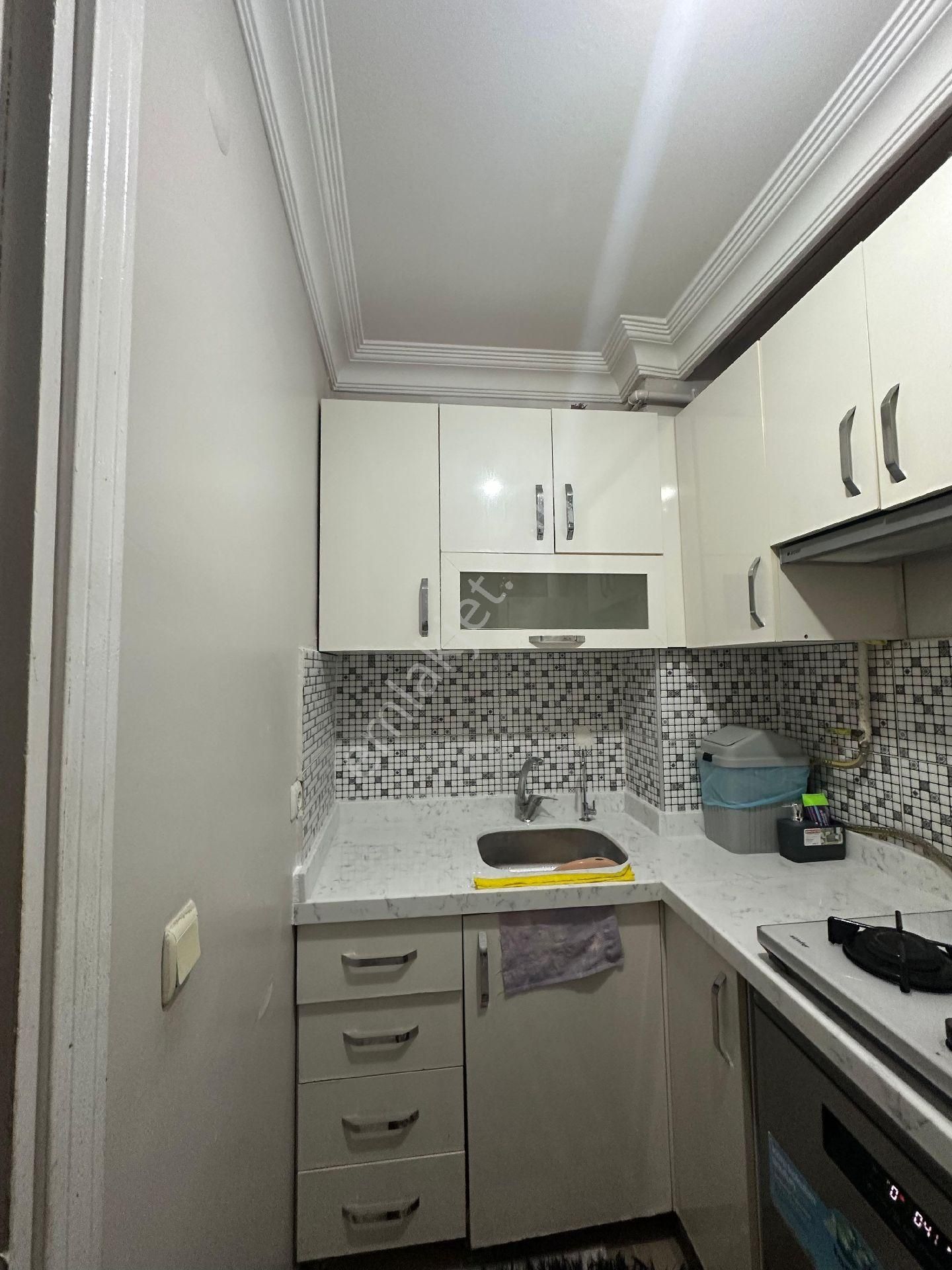 Küçükçekmece Kanarya Mah. Satılık Ön Cephe 70 M2 2+1 Y.giriş - Görsel 16