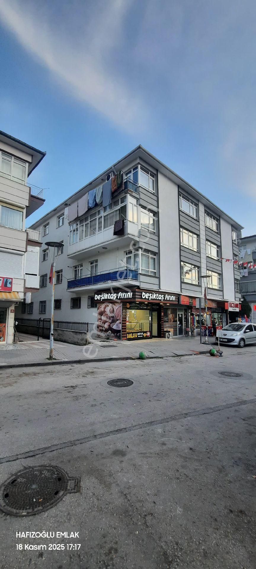 Hafızoğlu Emlak'tan Uzgörenler Sokak'ta Mobilyalı Daire Salon Bağımsız - Görsel 2