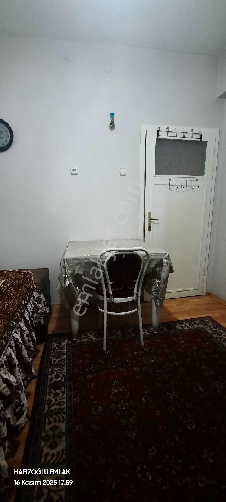 Hafızoğlu Emlak'tan Uzgörenler Sokak'ta Mobilyalı Daire Salon Bağımsız - Görsel 10