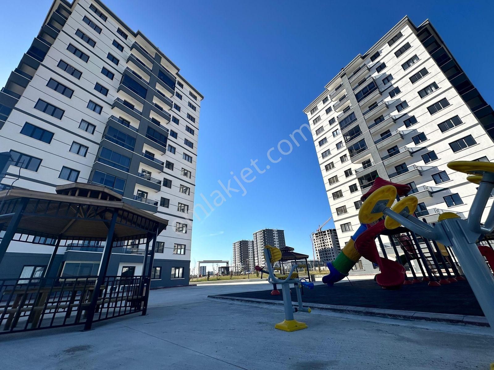 Redstone Castle Yenimahalle Yeni Batı Satılık 4+1+1 Lüks Daire - Görsel 6