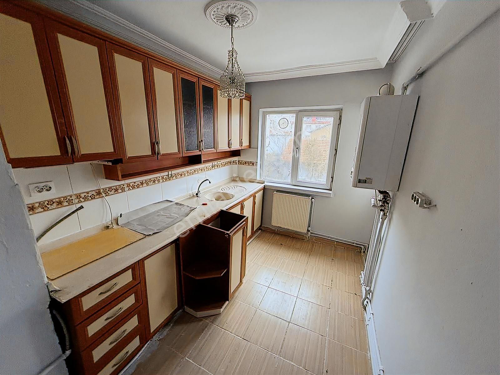 Ulukan'dan Akşemsettin Mah'de Bağımsız Ara Kat Fırsat Daire !