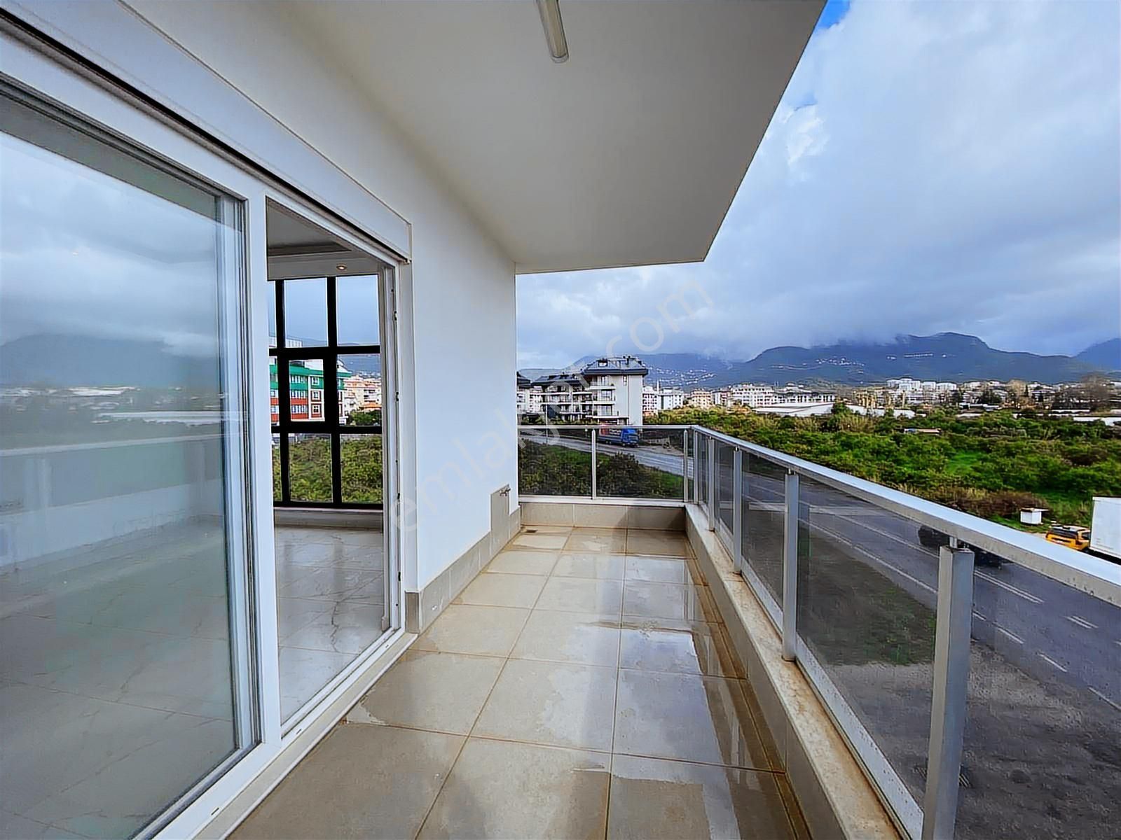 Satılık 2+1 Sıfır Daire Alanya Oba Glorıa Sitesi - Görsel 4