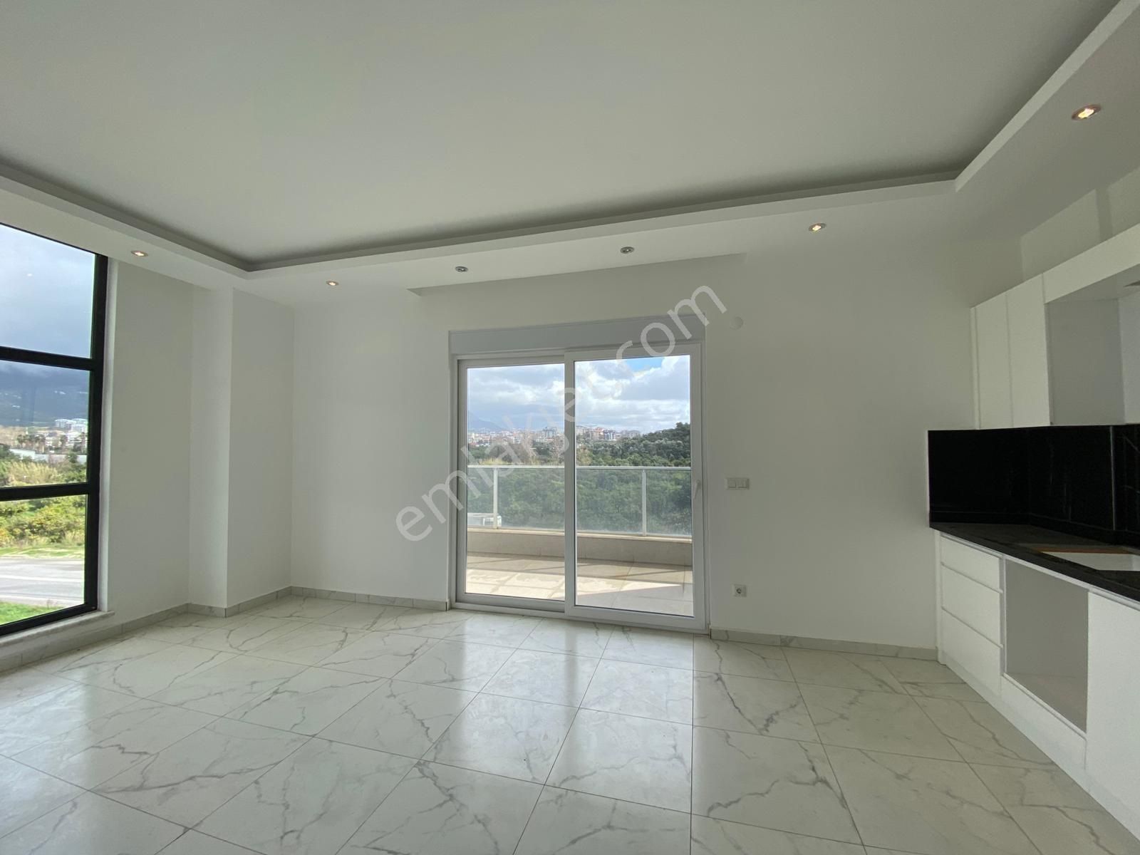 Satılık 2+1 Sıfır Daire Alanya Oba Glorıa Sitesi - Görsel 12