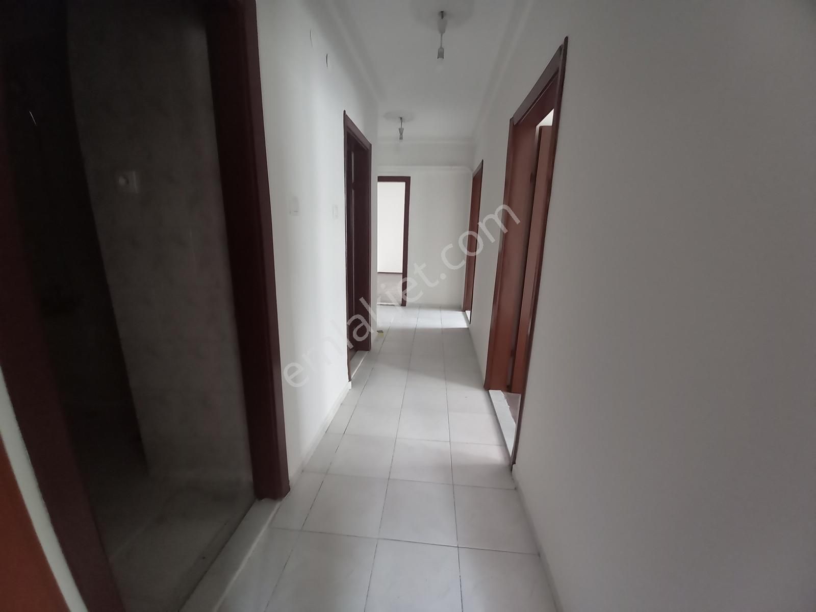 Sincan Andiçen De Çok Güzel Lokasyonda Kiralık 2+1 Ara Kat Daire - Görsel 3