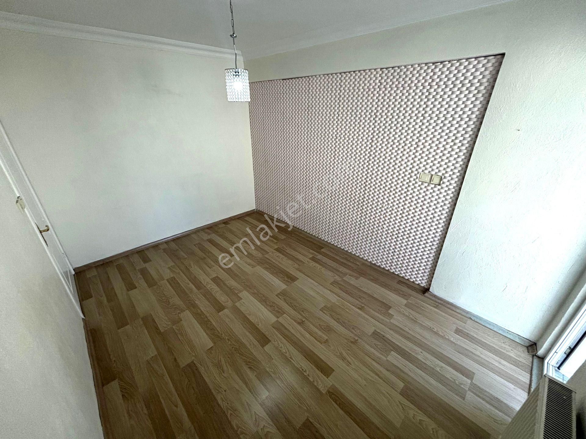 𝄞melodi'den Pazar Pazarı Civarında 3+1 Arakat Ebeveyn Banyolu Ön Cephe Ayrı Mutfaklı Daire - Görsel 2