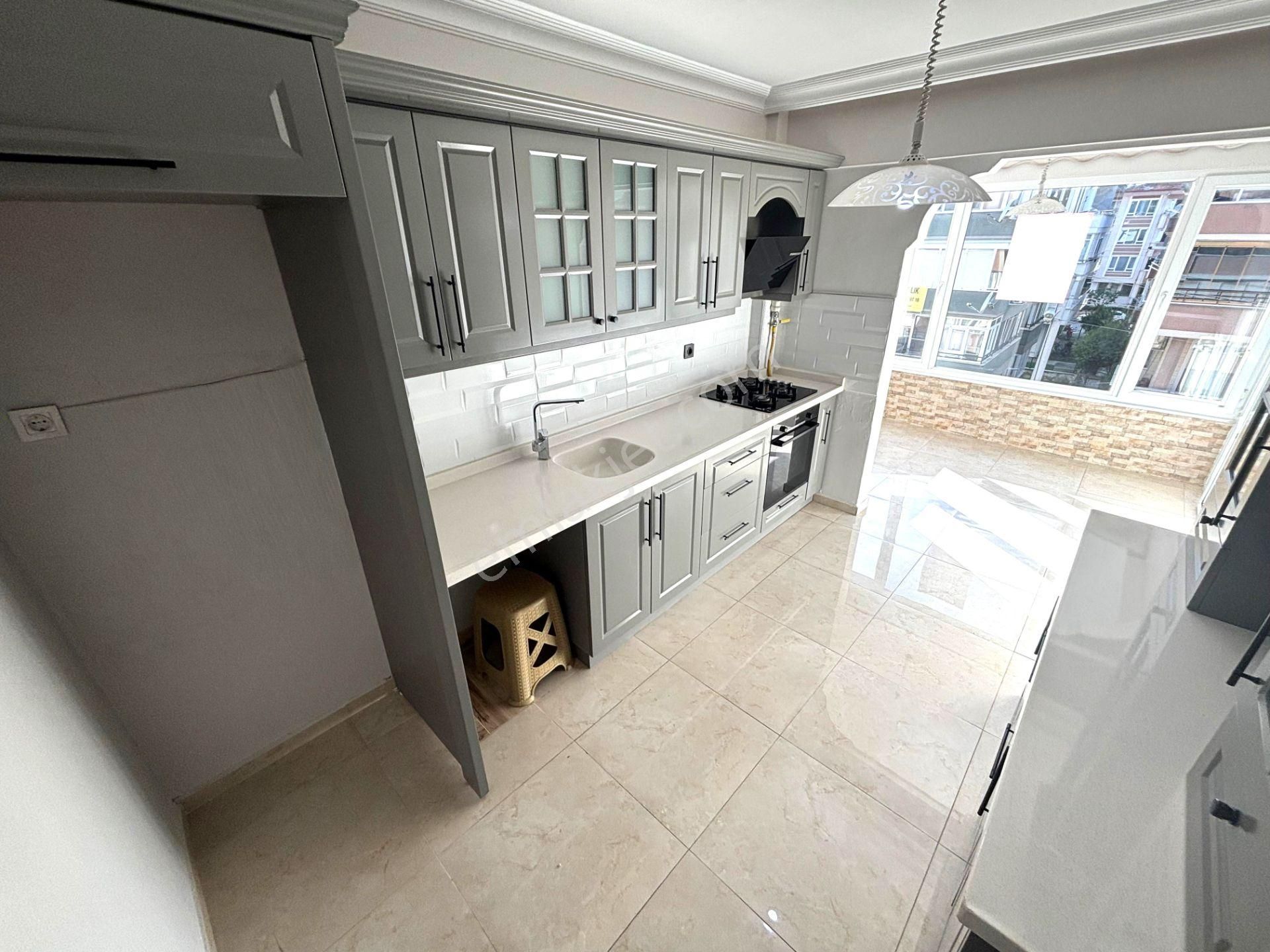 𝄞melodi'den Pazar Pazarı Civarında 3+1 Arakat Ebeveyn Banyolu Ön Cephe Ayrı Mutfaklı Daire - Görsel 3