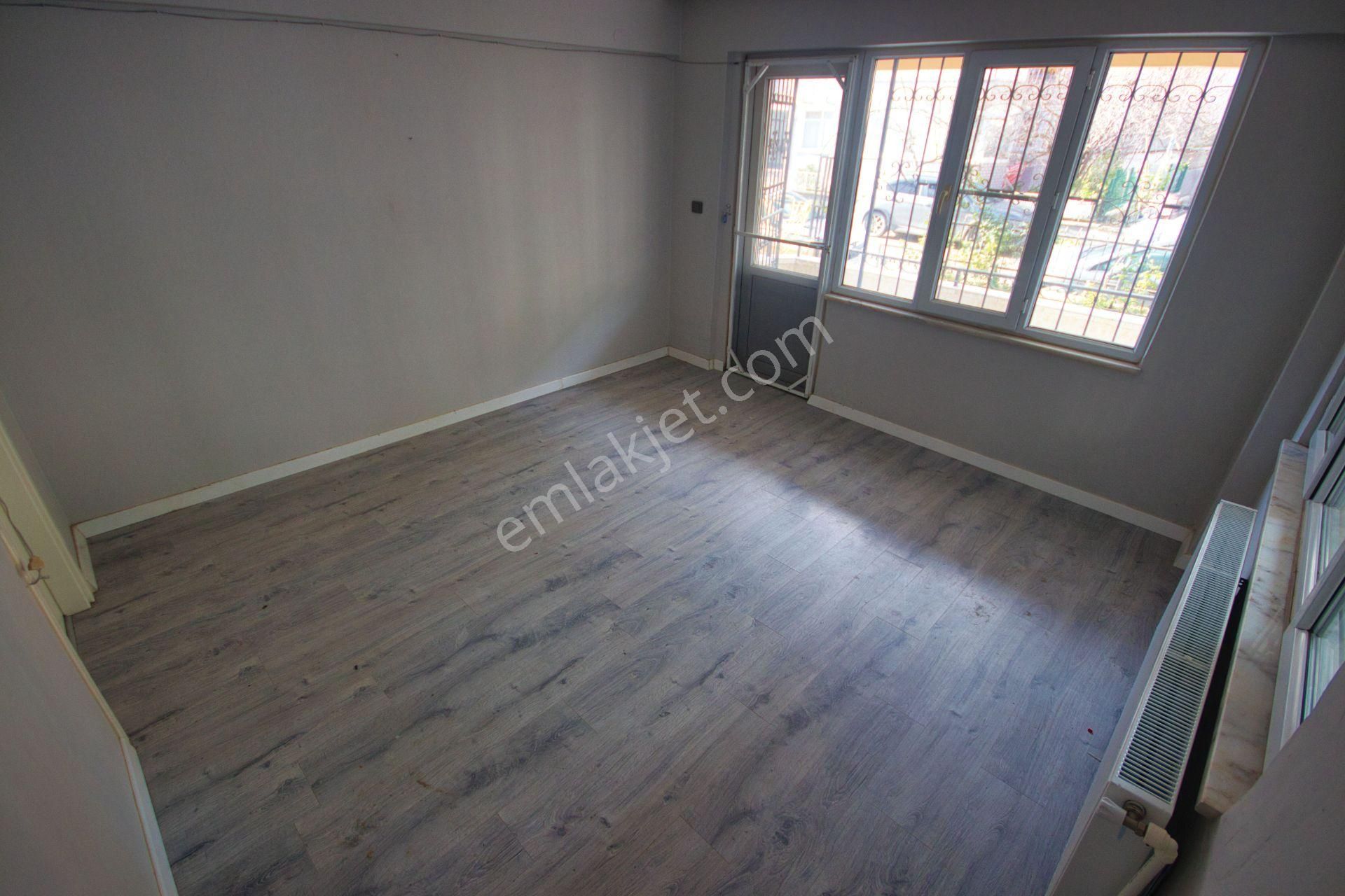 🛑🛑aktif'ten Akçay'da Denize Sadece 200 Metre Mesafede !! Ayrı Mutfakla Kullanışlı Satılık 2+1daire - Görsel 4