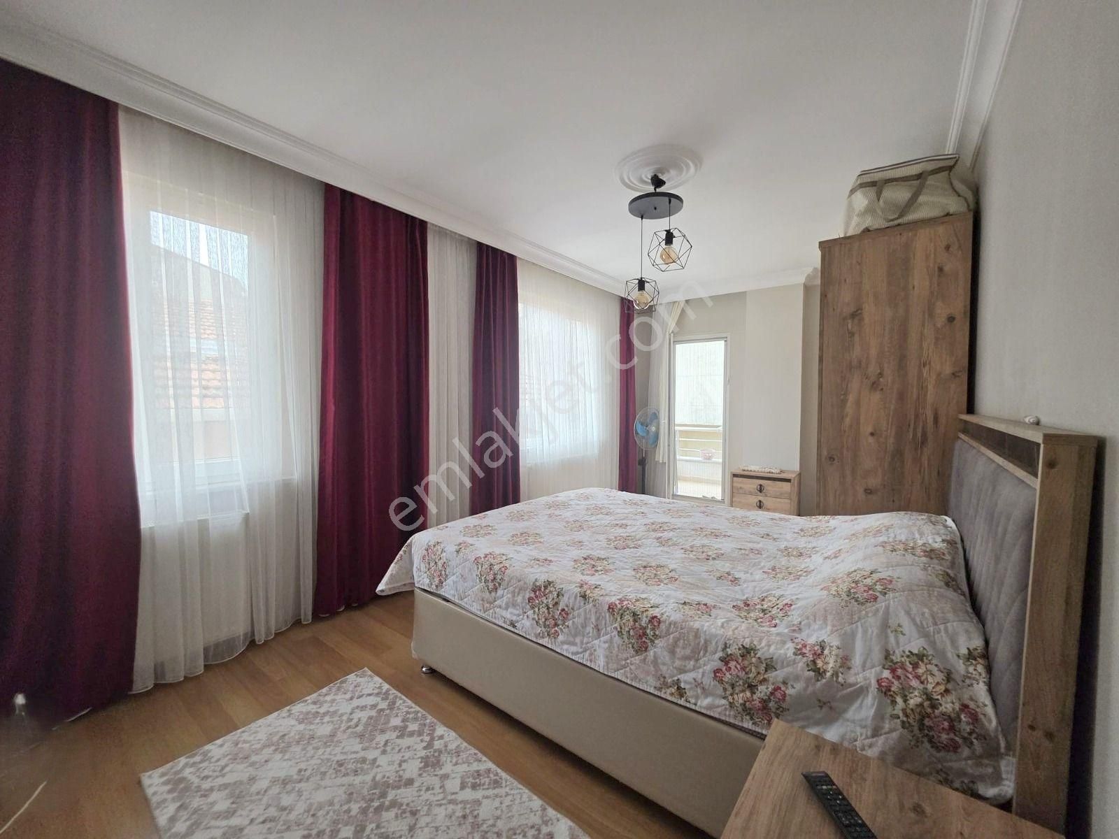 Mertcan'dan Erenler Cad.üzerinde Metroya 8dk İskanlı Dubleks 3+2 - Görsel 18