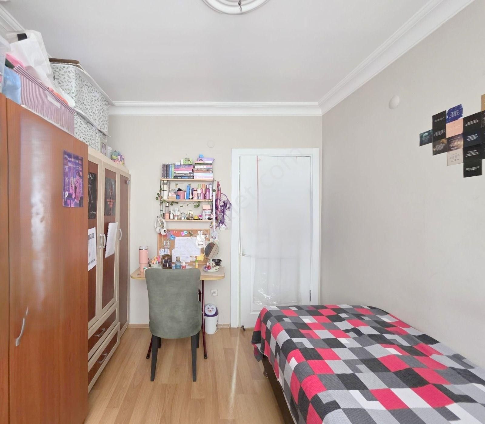 Mertcan'dan Erenler Cad.üzerinde Metroya 8dk İskanlı Dubleks 3+2 - Görsel 23