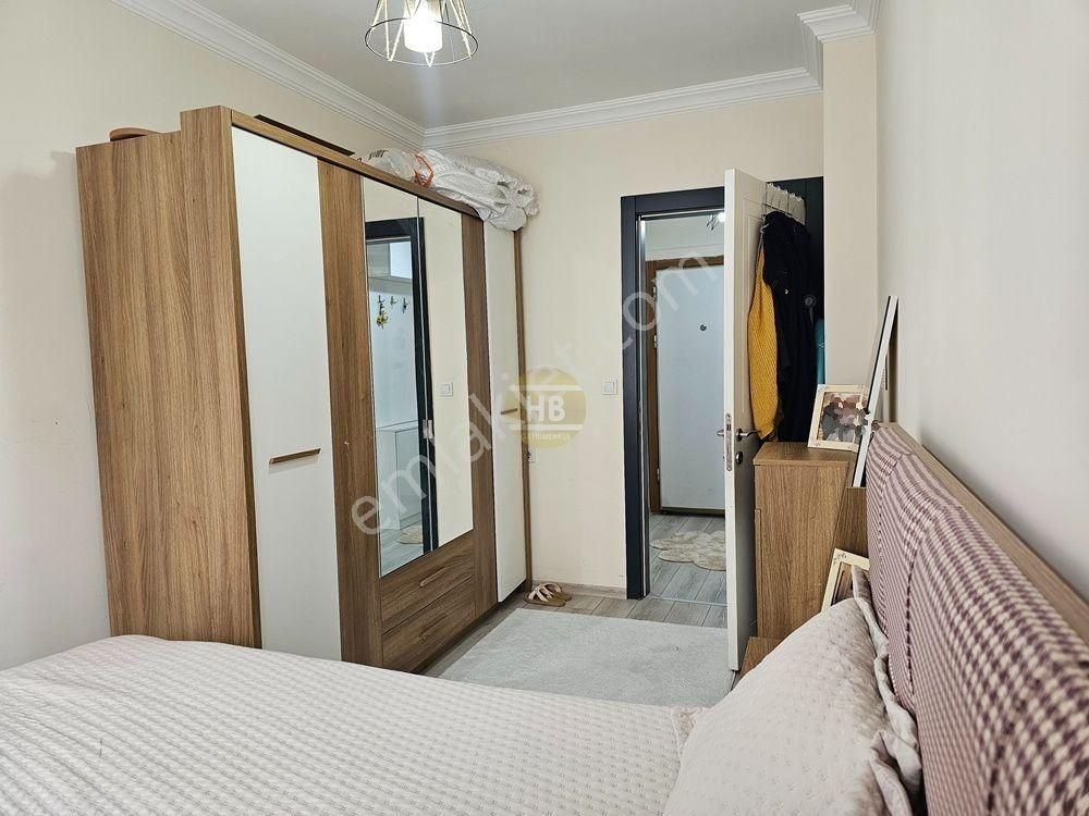 Hb'den Satılık 1+1 Eşyalı Daire, Ana Cadde Üstü 2+1 Kullanım - Görsel 21