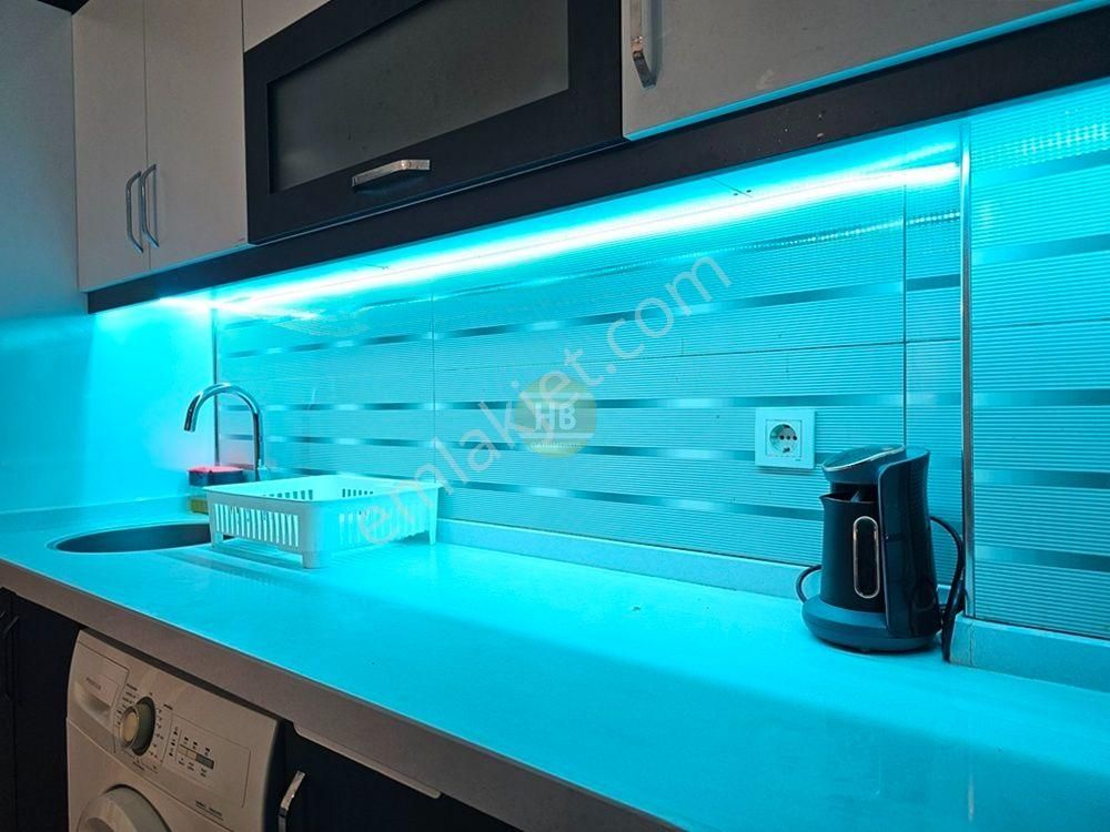 Hb'den Satılık 1+1 Eşyalı Daire, Ana Cadde Üstü 2+1 Kullanım - Görsel 9