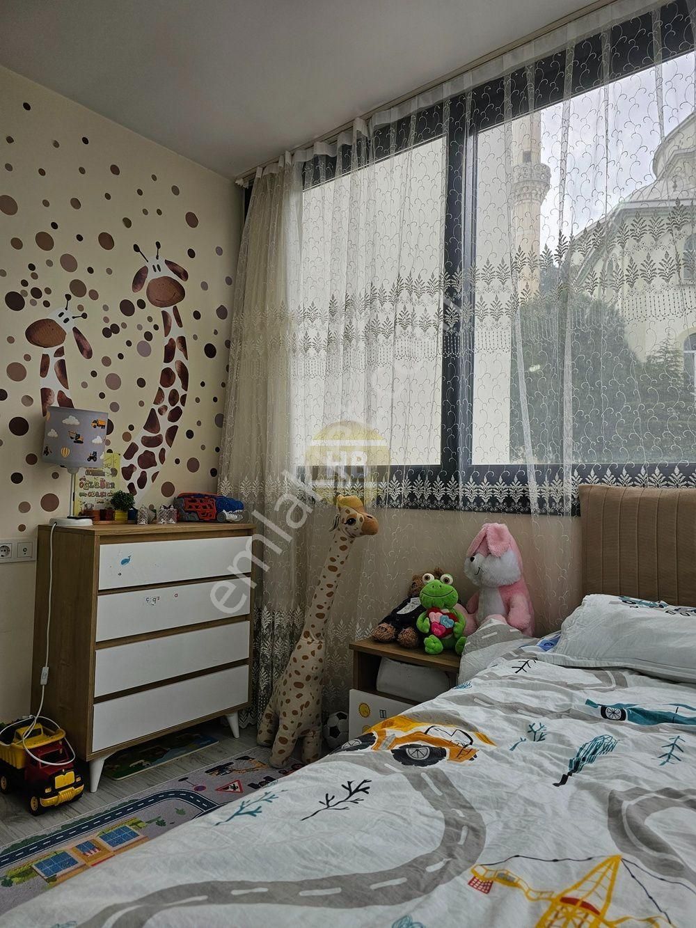 Hb'den Satılık 1+1 Eşyalı Daire, Ana Cadde Üstü 2+1 Kullanım - Görsel 15