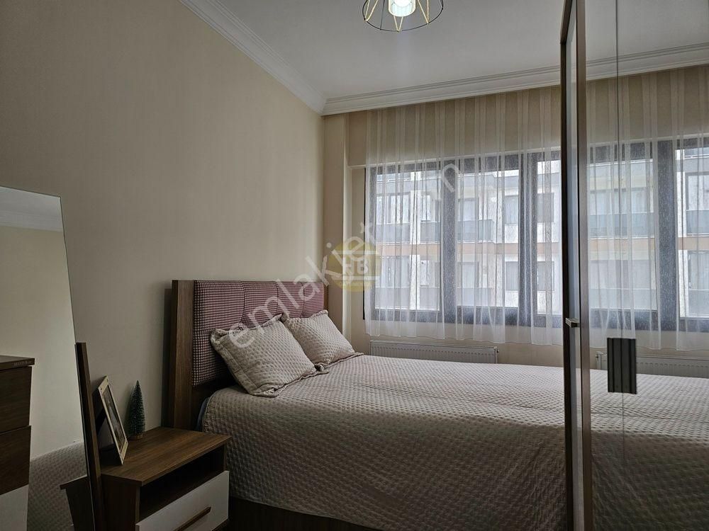 Hb'den Satılık 1+1 Eşyalı Daire, Ana Cadde Üstü 2+1 Kullanım - Görsel 20