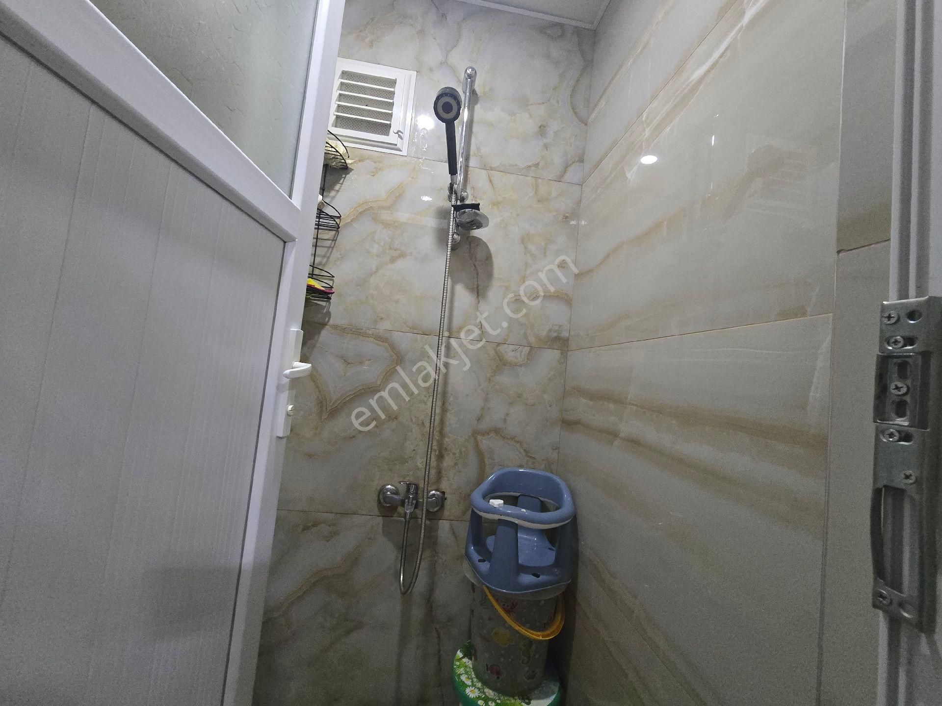 Akçe'den Merkezi Lokasyon Full Bakımlı 3 Katlı Müstakil Ev - Görsel 25