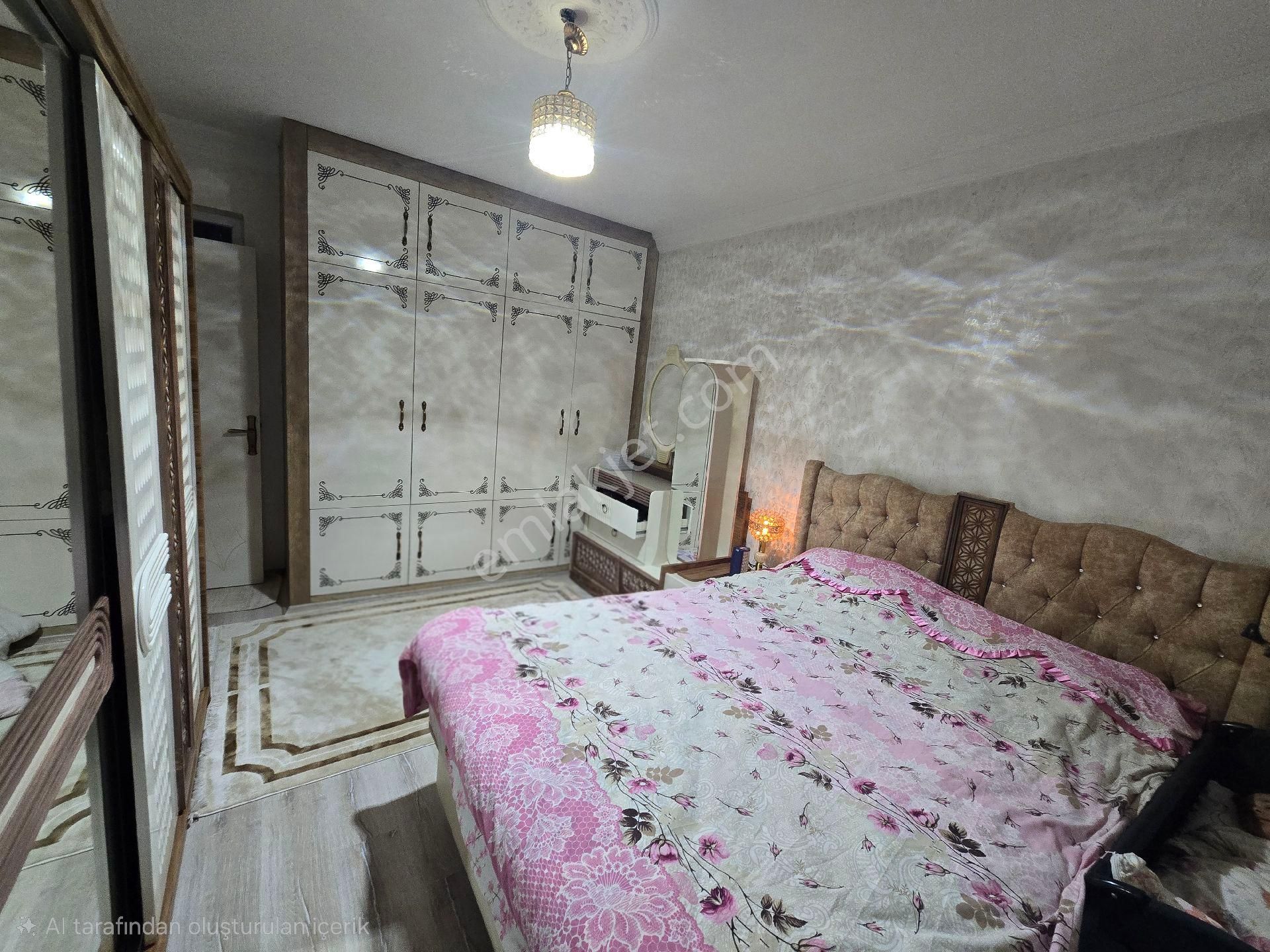 Akçe'den Merkezi Lokasyon Full Bakımlı 3 Katlı Müstakil Ev - Görsel 8