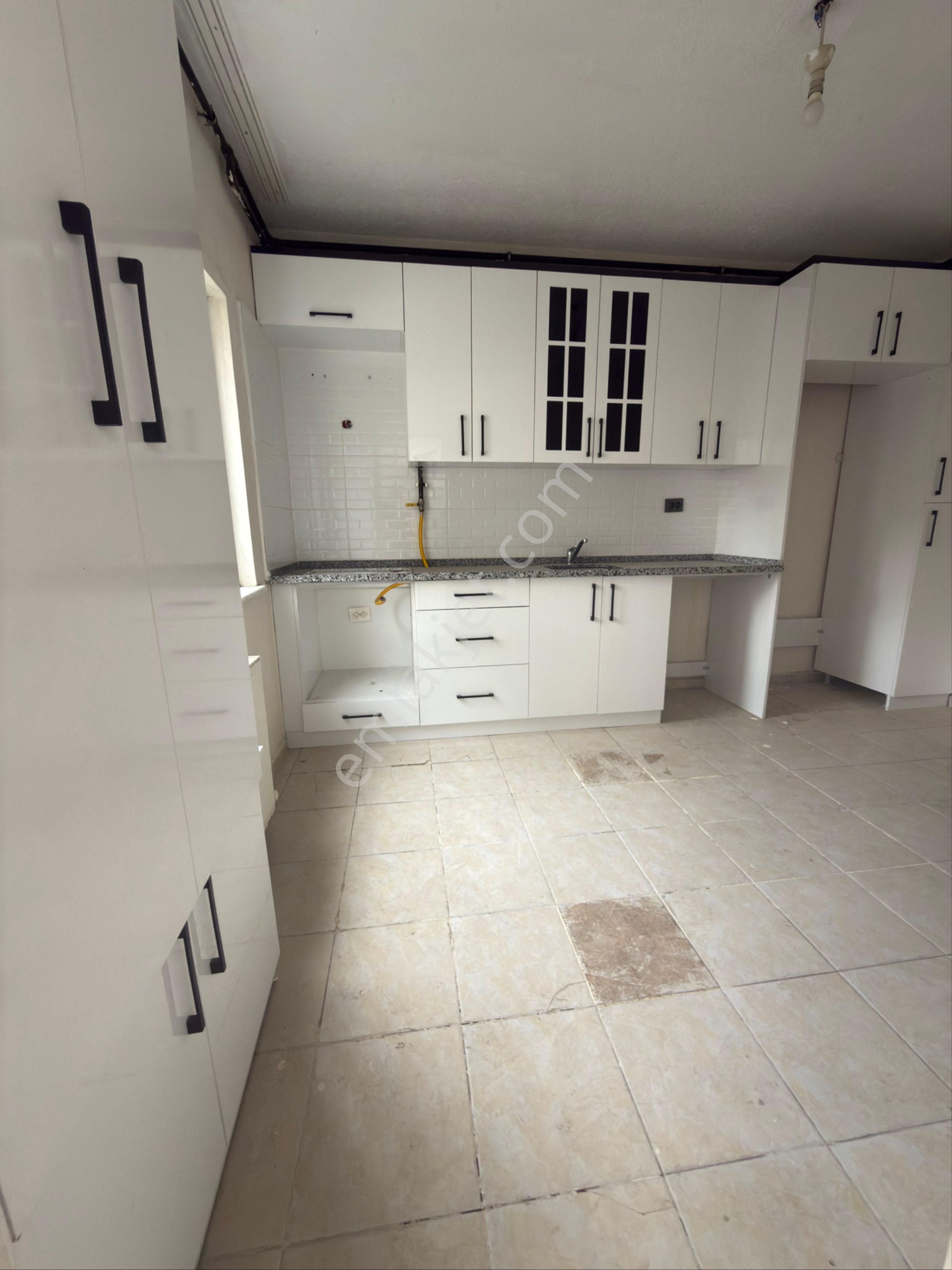 Yeşiloba Zincirlibağlar Toki’de Ön Cephe, Ferah 3+1 Kiralık Daire - Görsel 4