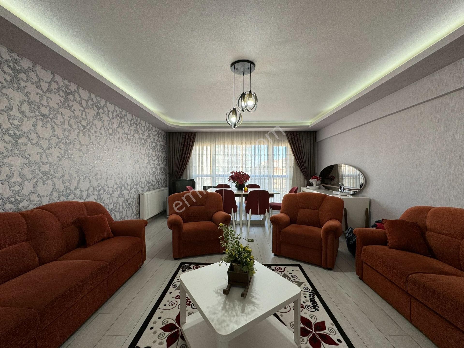 Pursaklar Ufuk Kılıç Emlak'tan Site İçerisinde Ful Yapılı 7. Kat Daire - Görsel 8