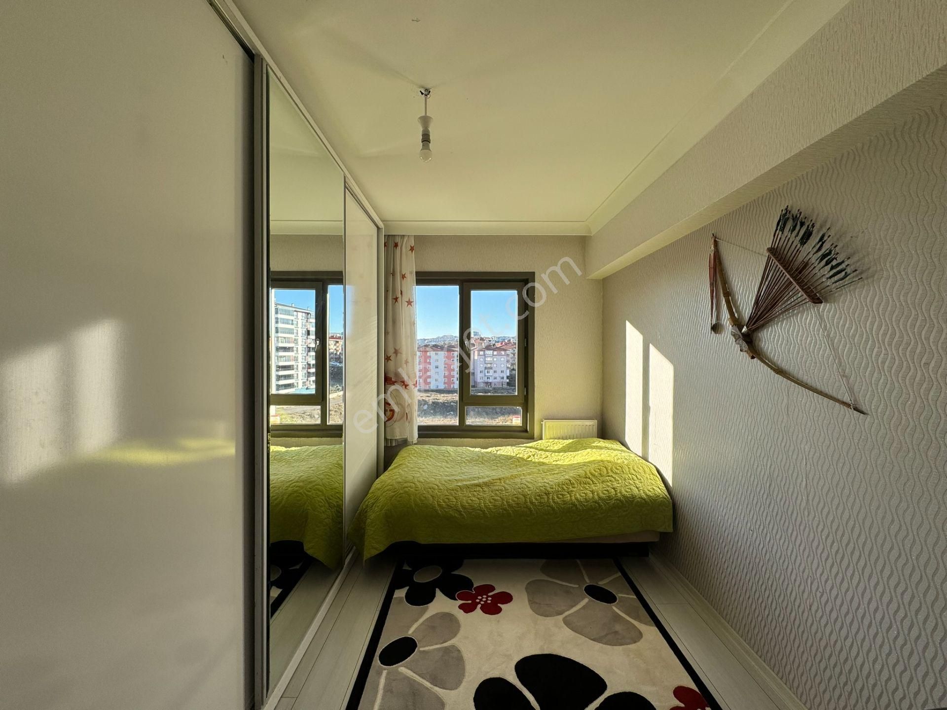 Pursaklar Ufuk Kılıç Emlak'tan Site İçerisinde Ful Yapılı 7. Kat Daire - Görsel 15