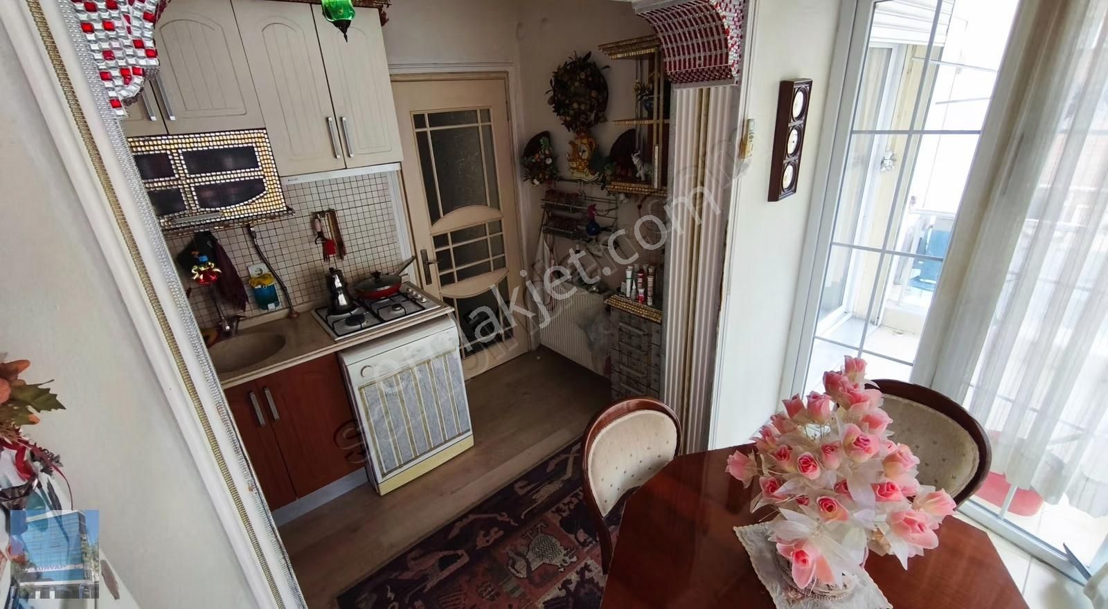 Karşıyaka Nergiz Goncalarda Satılık Kapalı Mutfak 2+1 - Görsel 15