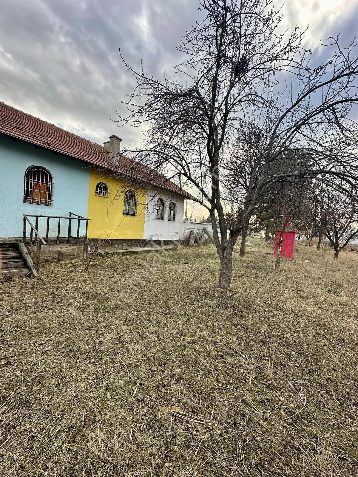 Hakan'dan Çubukta Protokol Yolu Üzerinde Tek Tapu İmarlı Arsa