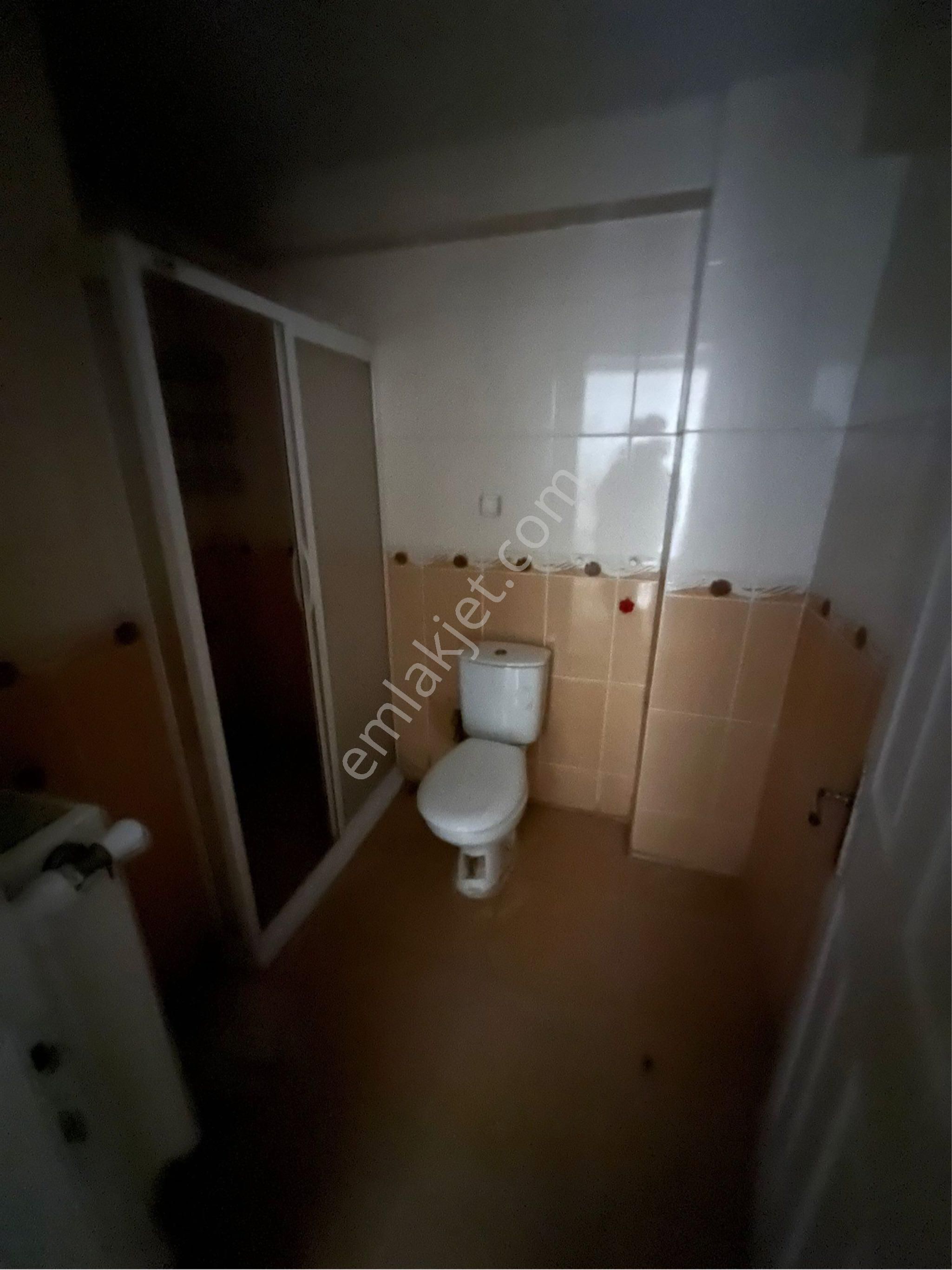 Tevfikiye Mah 15 Yıllık 2+1 100m² Asansörlü Satılık Arakat Daire - Görsel 6