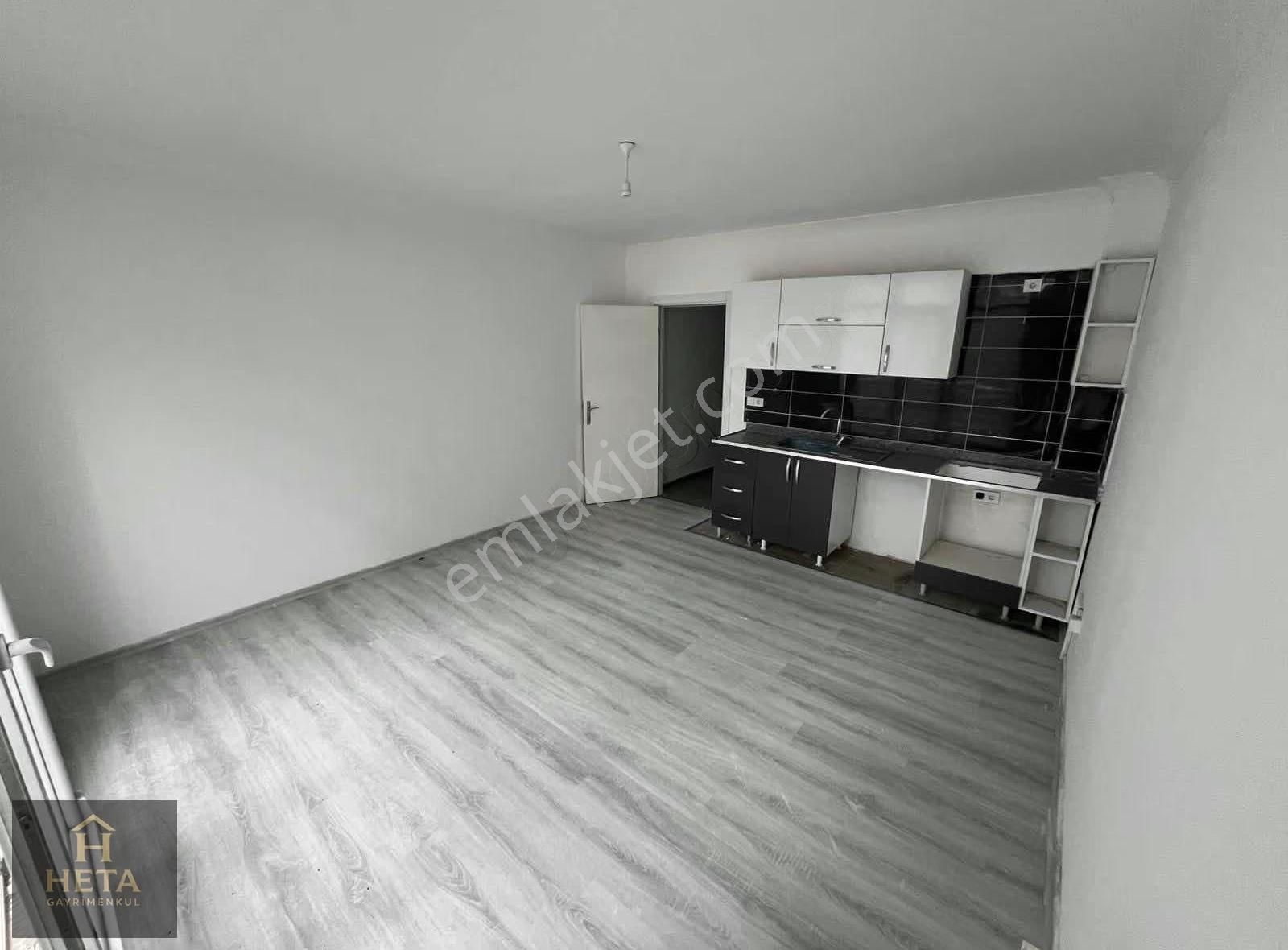 Metrobüse 5 Dk Oturuma Hazır Havuz Güvenlik Otopark 1+1 Daire - Görsel 7