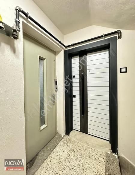 Hatuniye Cami Civarı Cadde Üzeri 3+1 Asansörlü Önü Açık Arakat . - Görsel 4
