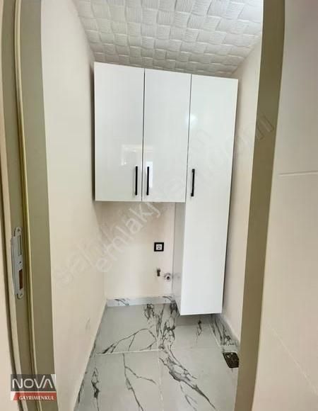Hatuniye Cami Civarı Cadde Üzeri 3+1 Asansörlü Önü Açık Arakat . - Görsel 18