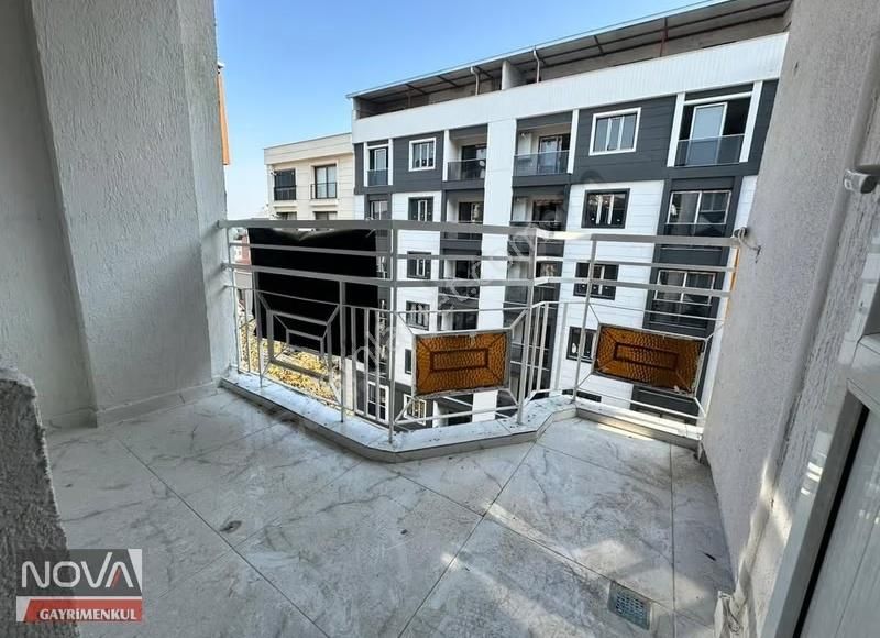 Hatuniye Cami Civarı Cadde Üzeri 3+1 Asansörlü Önü Açık Arakat . - Görsel 3