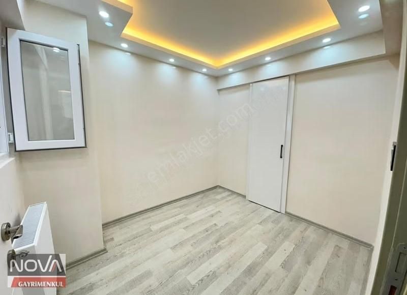 Hatuniye Cami Civarı Cadde Üzeri 3+1 Asansörlü Önü Açık Arakat . - Görsel 10