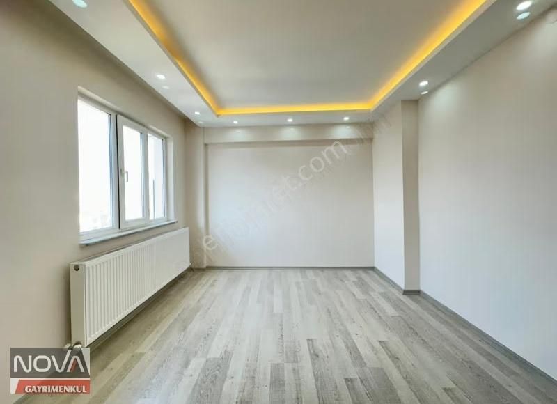 Hatuniye Cami Civarı Cadde Üzeri 3+1 Asansörlü Önü Açık Arakat . - Görsel 5