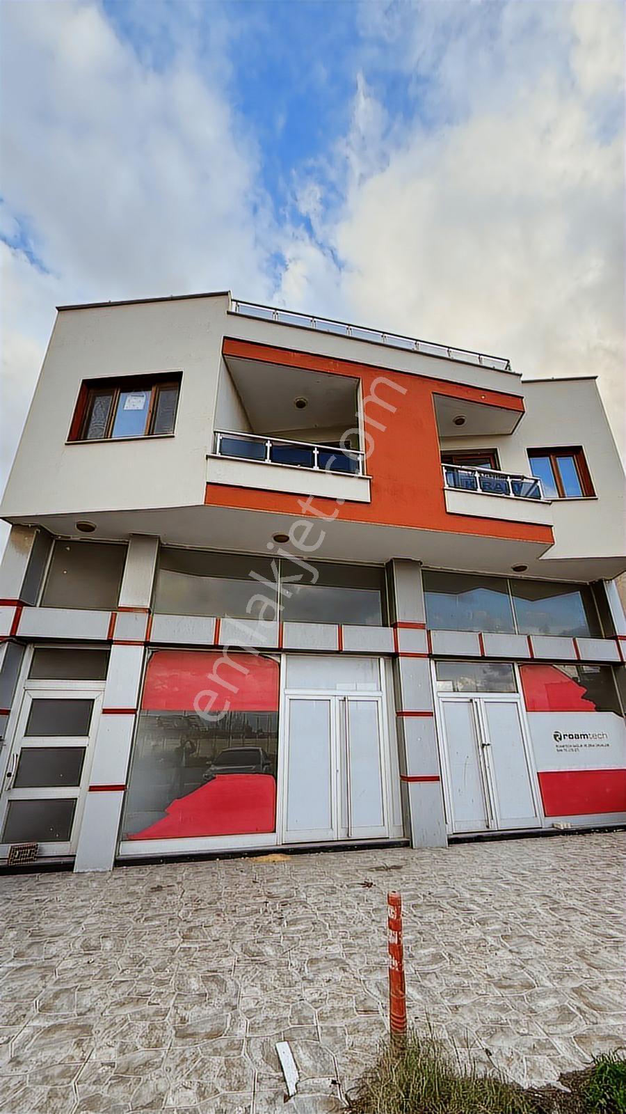 Ankara Caddesine Yakın 426 M² Kiralık Ticari İş Yeri